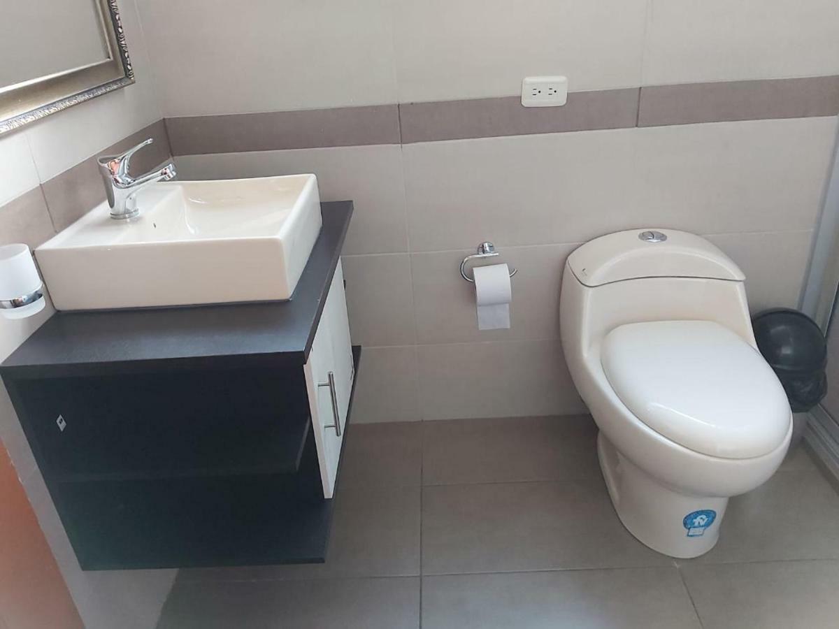 Hostal Tutamanda 2 Quito Bagian luar foto